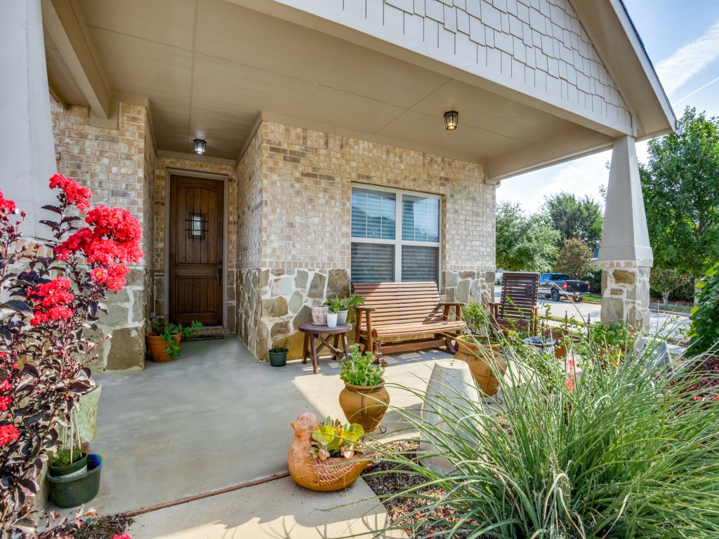 837 Hayden Lane Savannah TX 76227