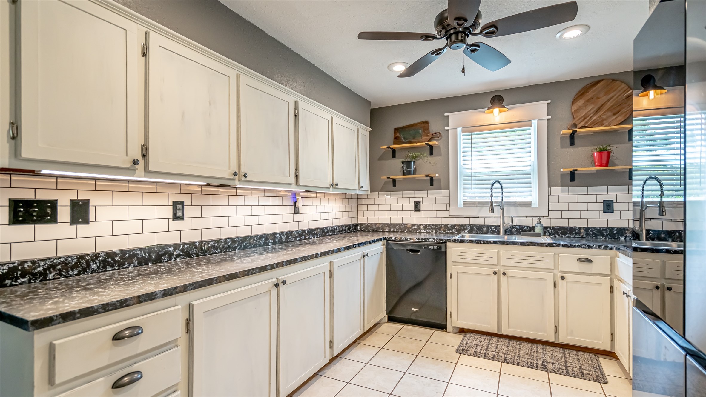 8147 Fawn Circle Granbury TX 76049