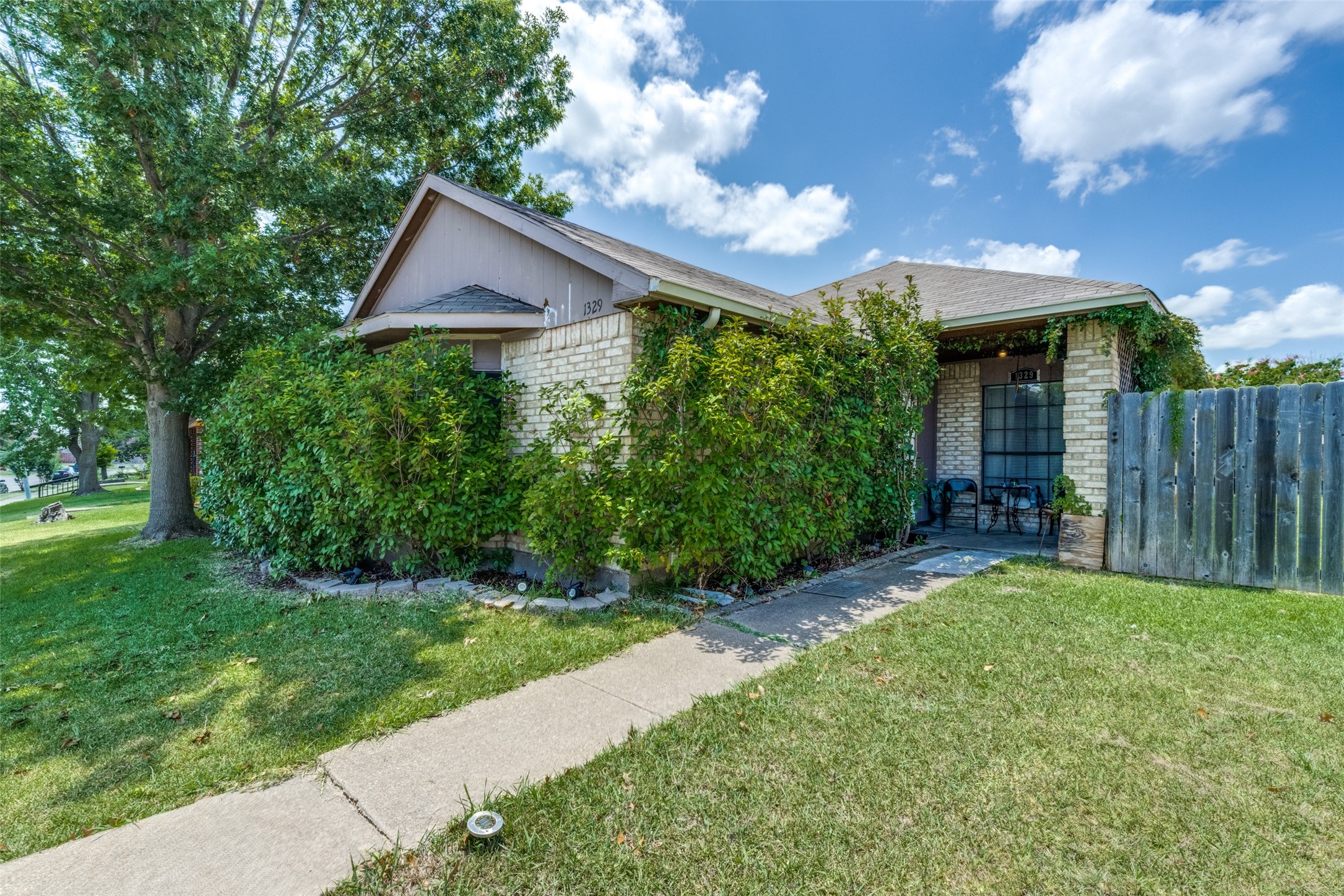 1329 Planters Road Mesquite TX 75149