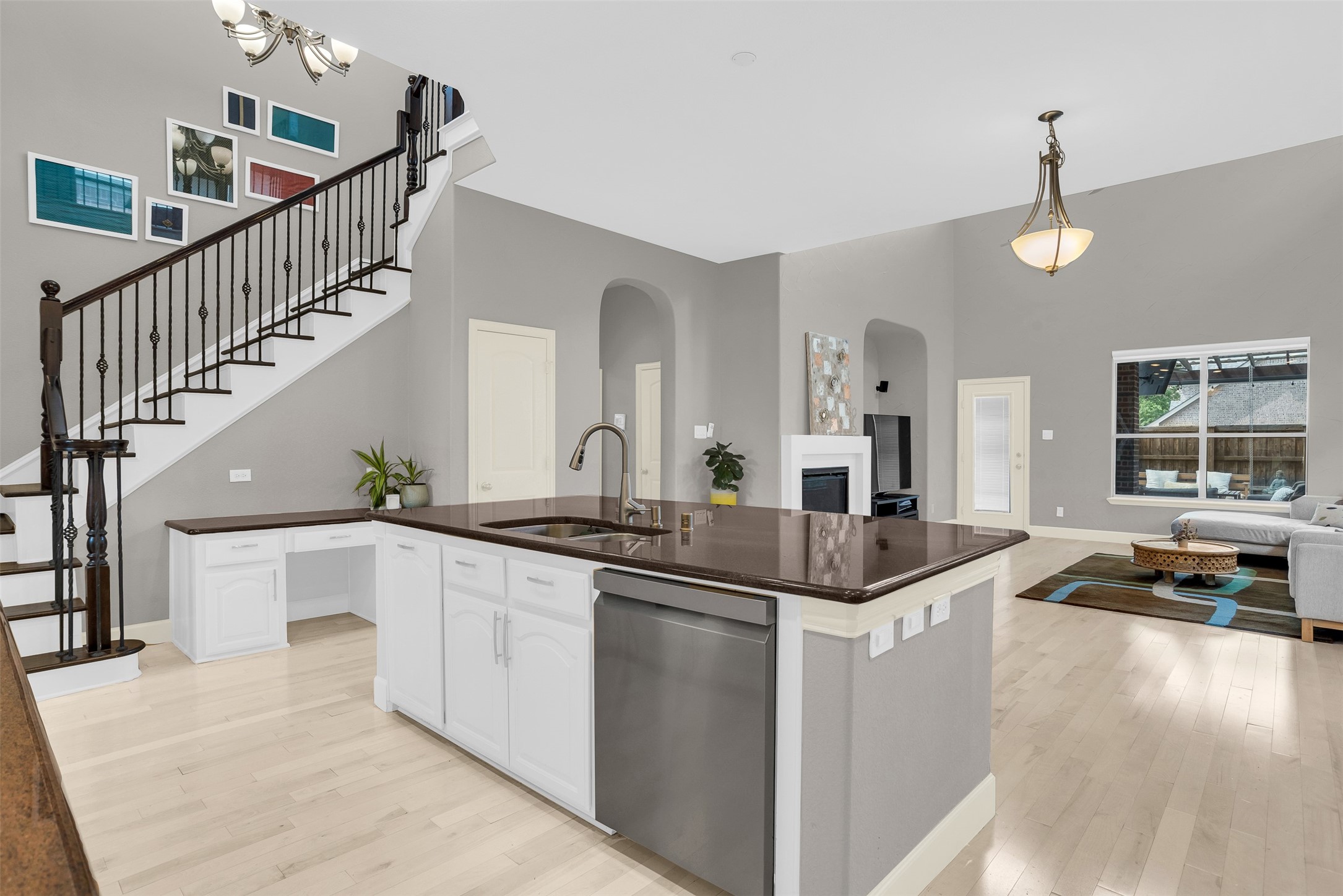8631 Lohr Valley Road Irving TX 75063