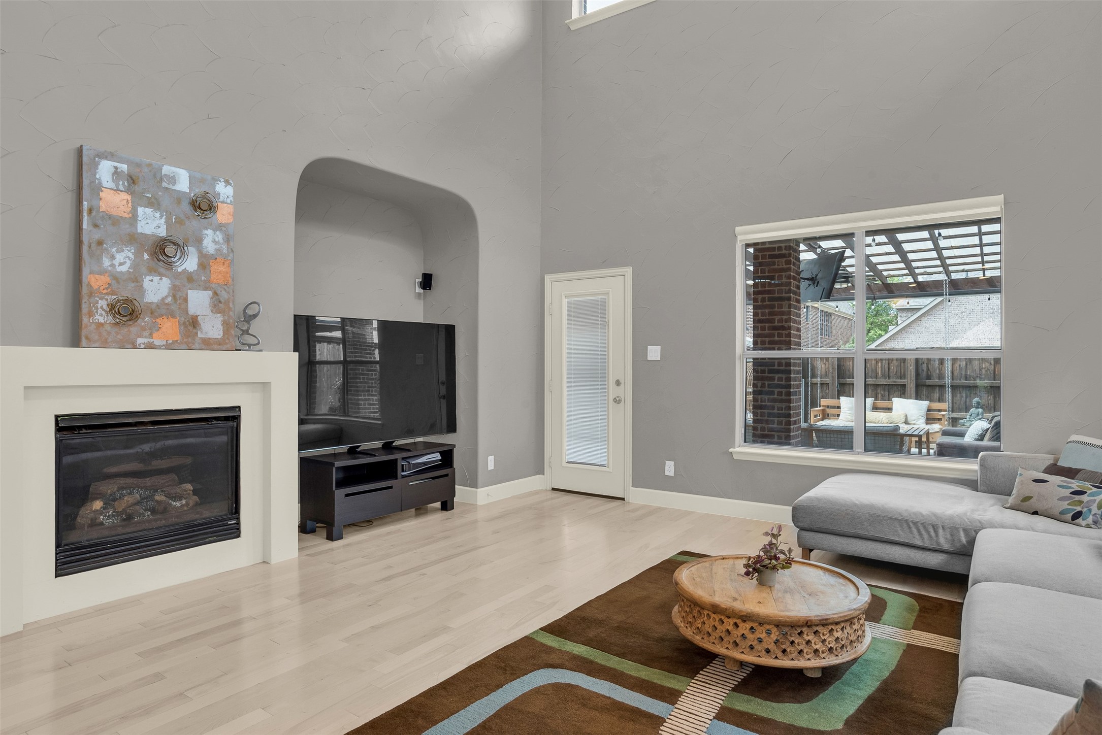 8631 Lohr Valley Road Irving TX 75063