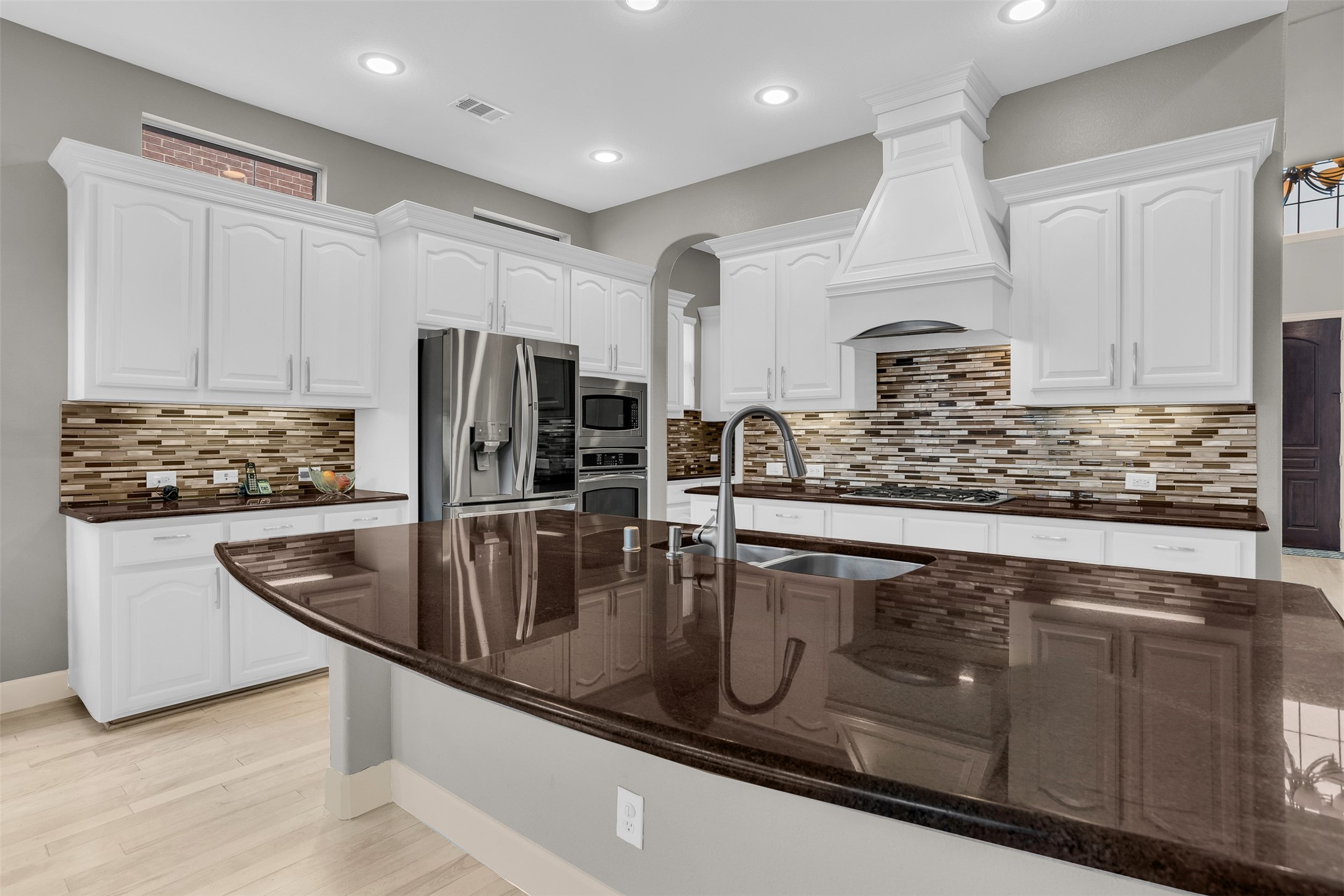 8631 Lohr Valley Road Irving TX 75063