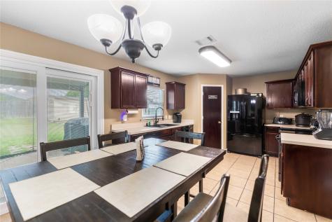 1402 Anglican Drive Arlington TX 76002