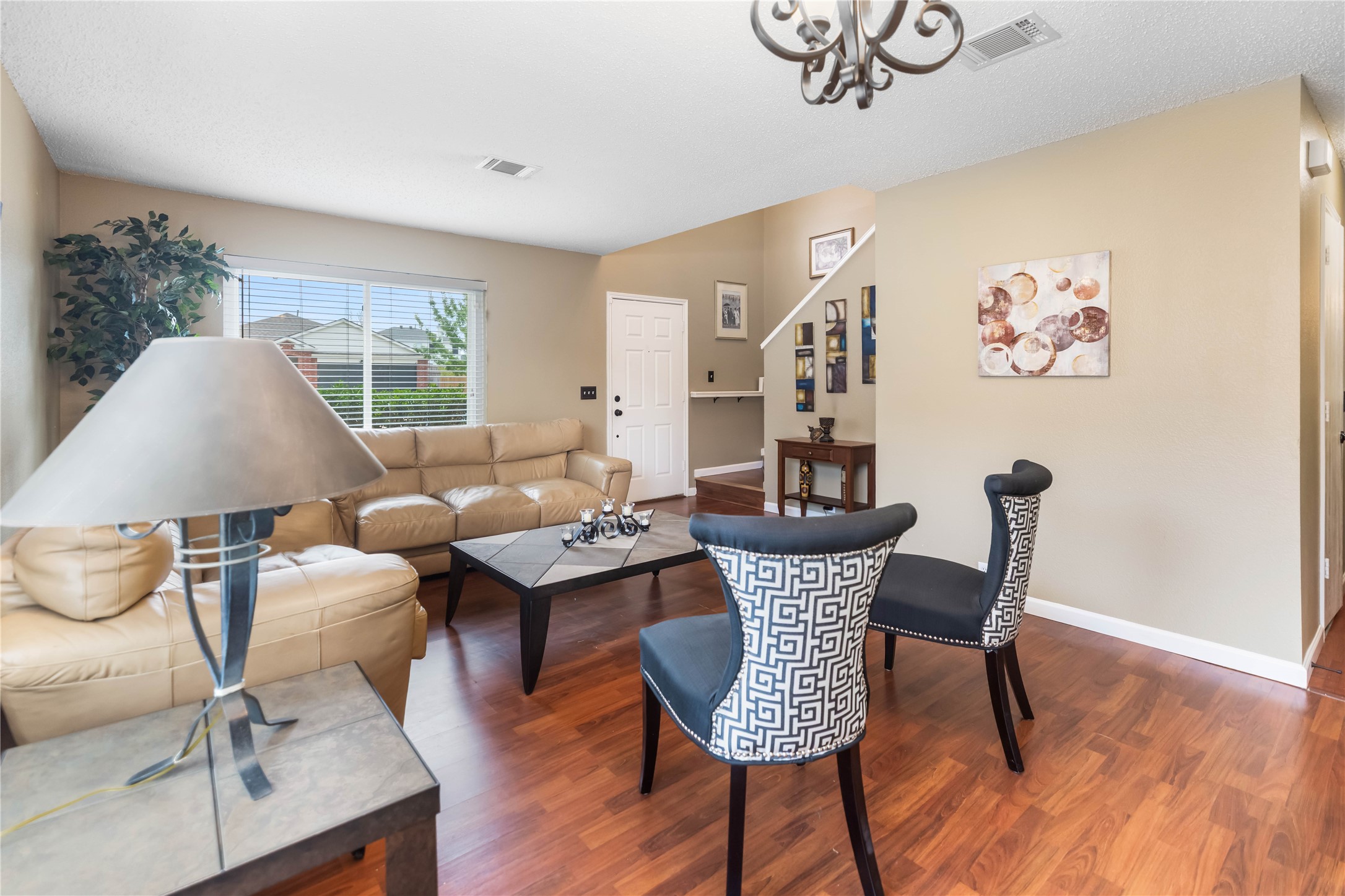 1402 Anglican Drive Arlington TX 76002