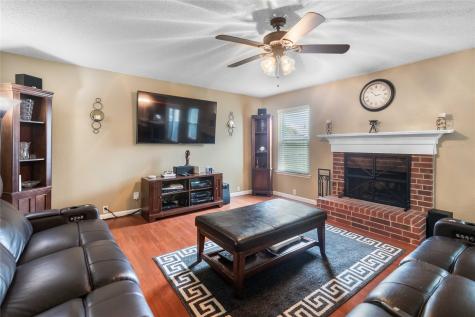 1402 Anglican Drive Arlington TX 76002