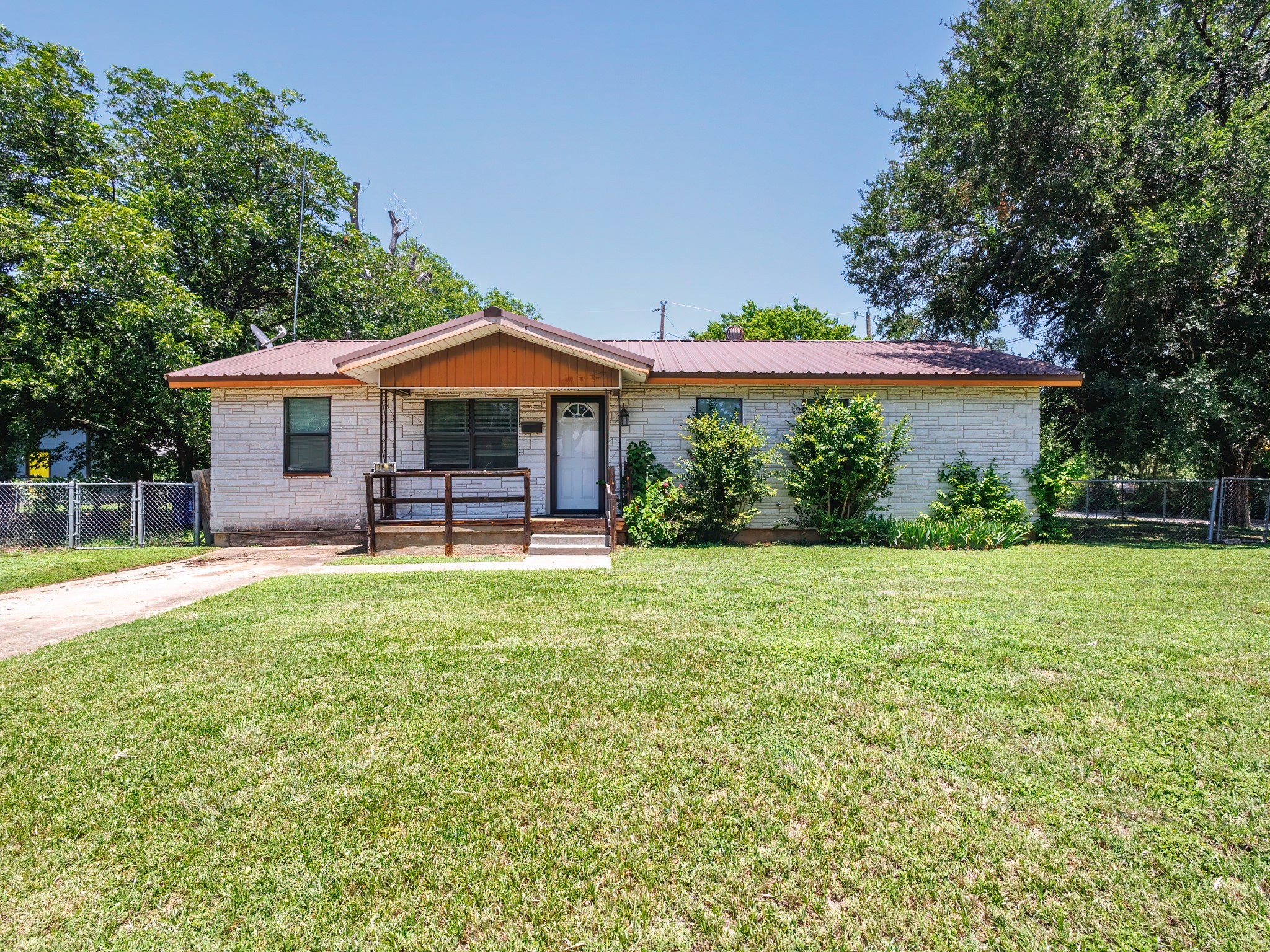 2812 1st Street Brownwood TX 76801