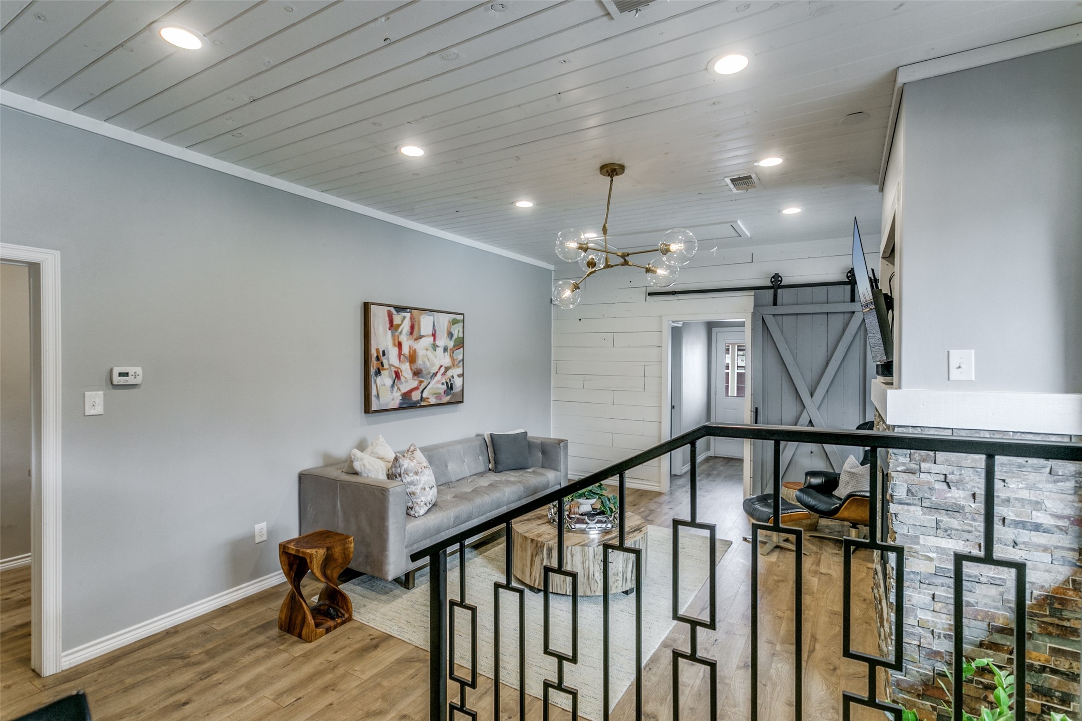 907 E Texas Street Grapevine TX 76051