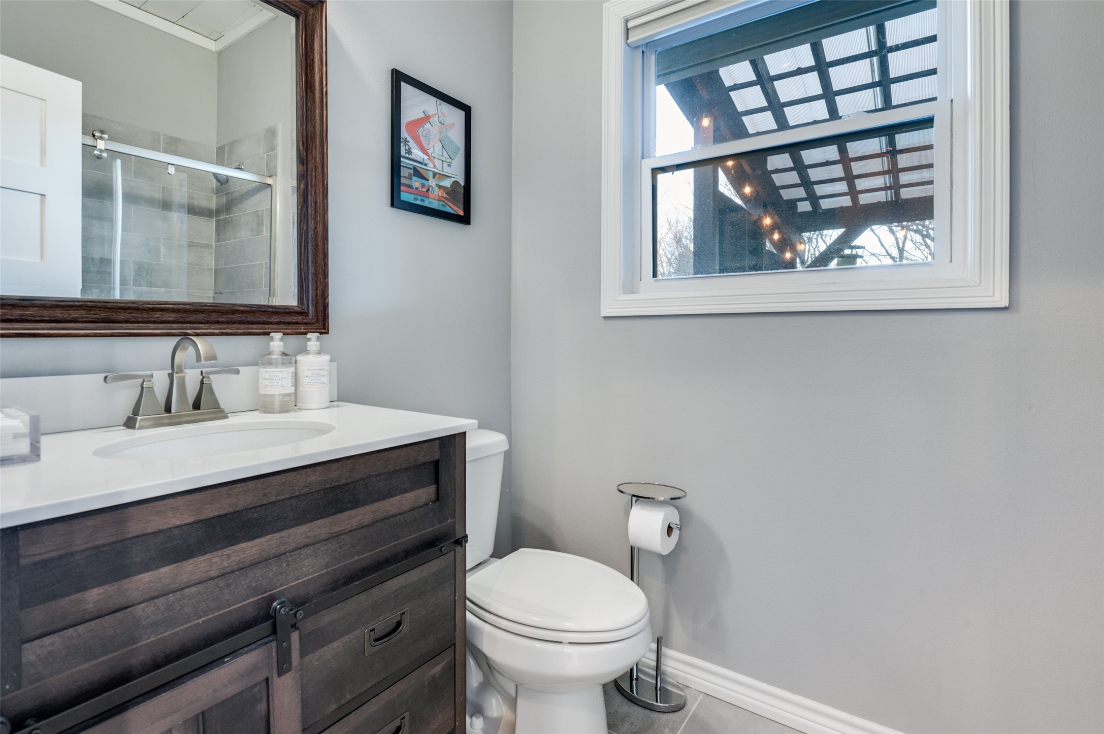 907 E Texas Street Grapevine TX 76051
