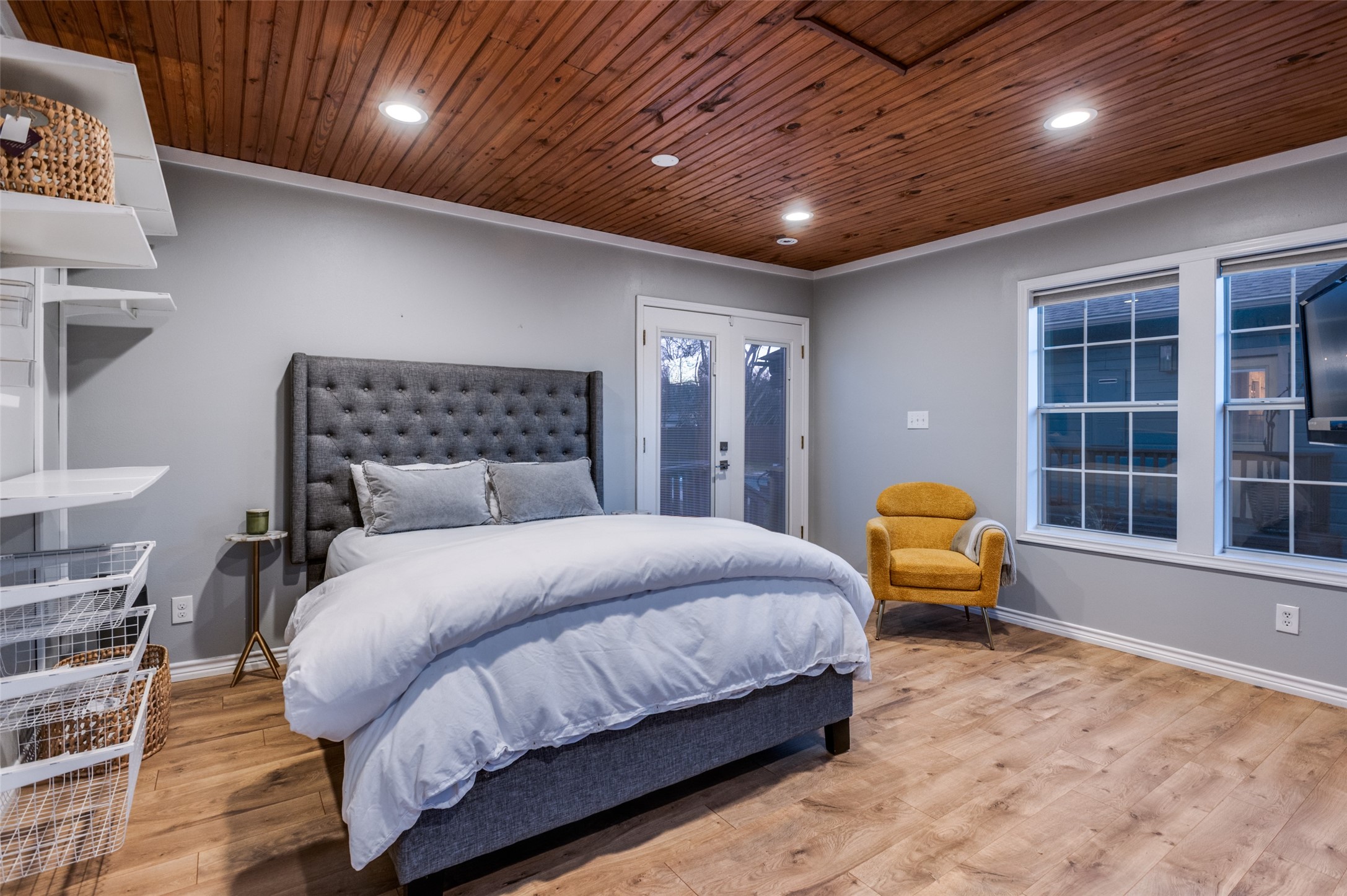 907 E Texas Street Grapevine TX 76051