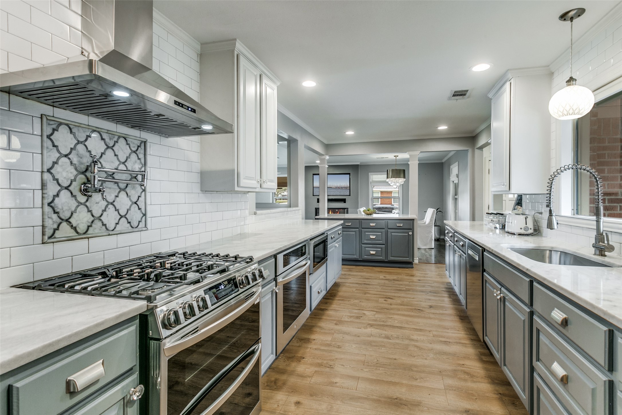 907 E Texas Street Grapevine TX 76051
