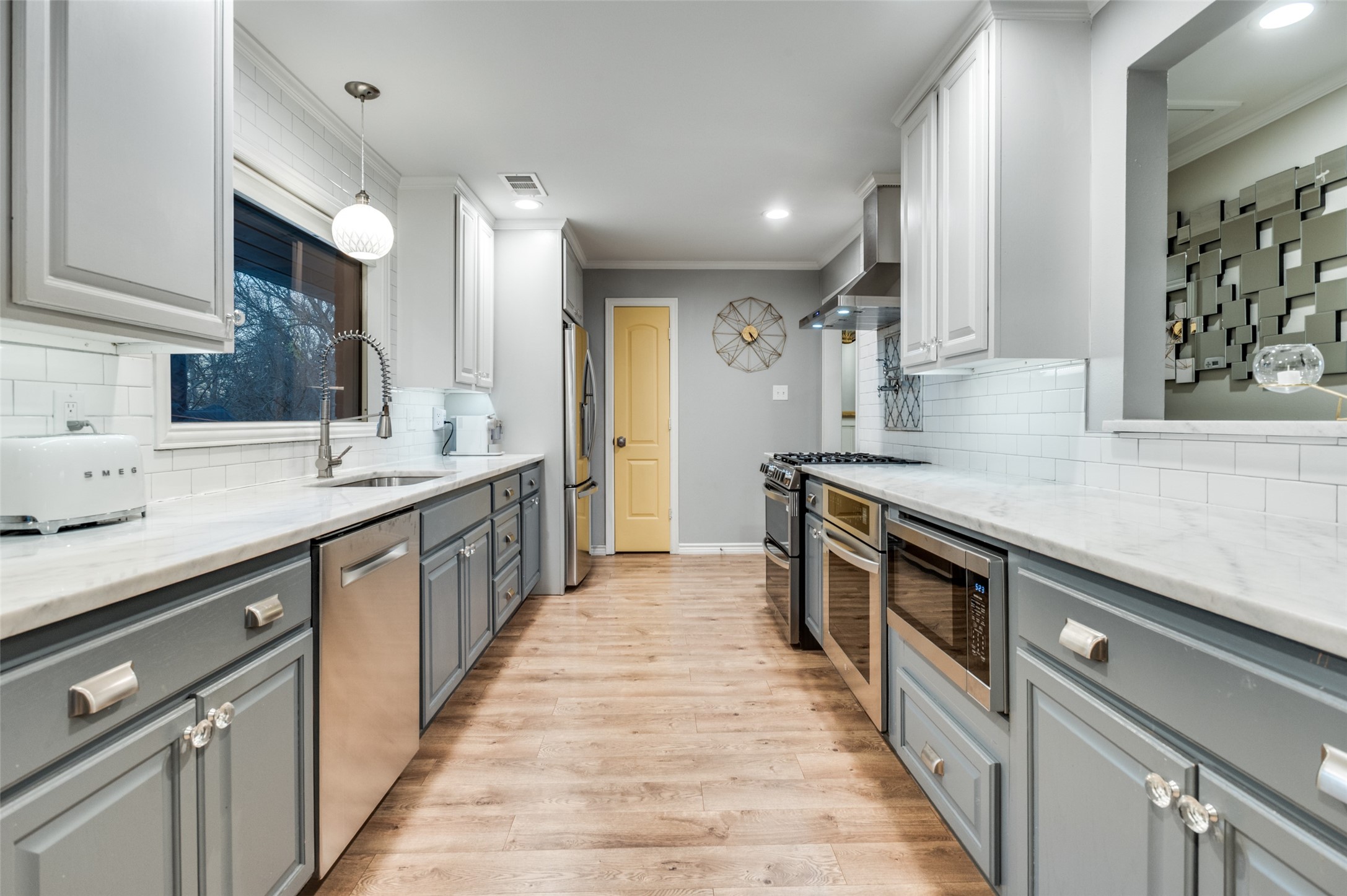 907 E Texas Street Grapevine TX 76051