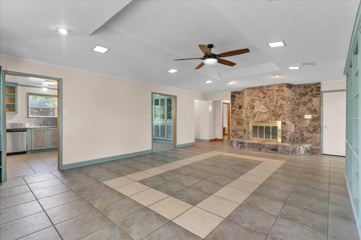 1900 S Duncanville Road Ovilla TX 75154