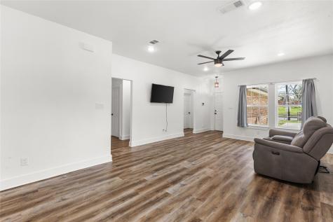 101 Ross Street W Sulphur Springs TX 75482