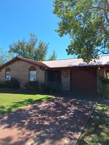 1004 Foch Street Ranger TX 76470