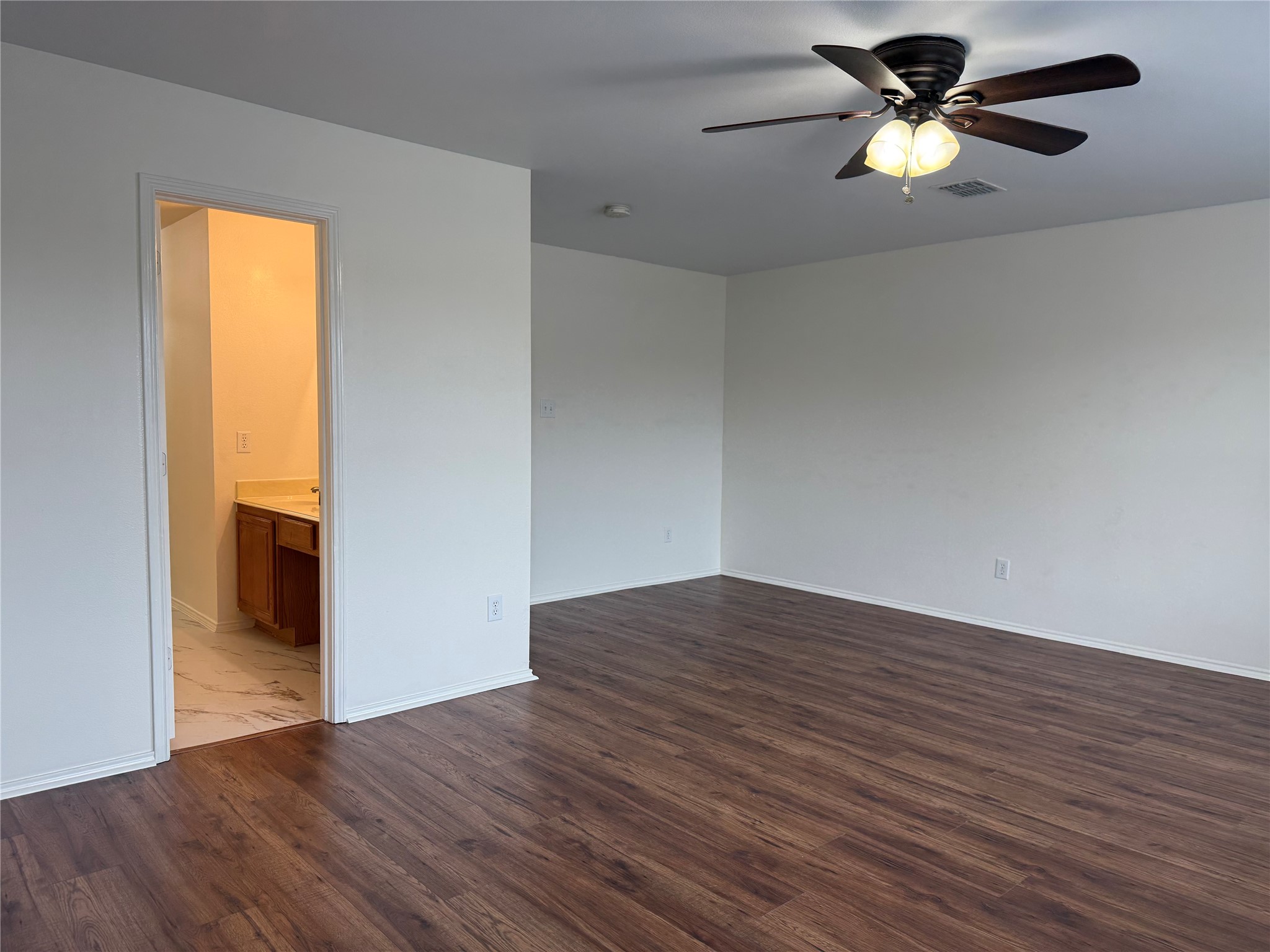 909 Carthage Way Arlington TX 76017