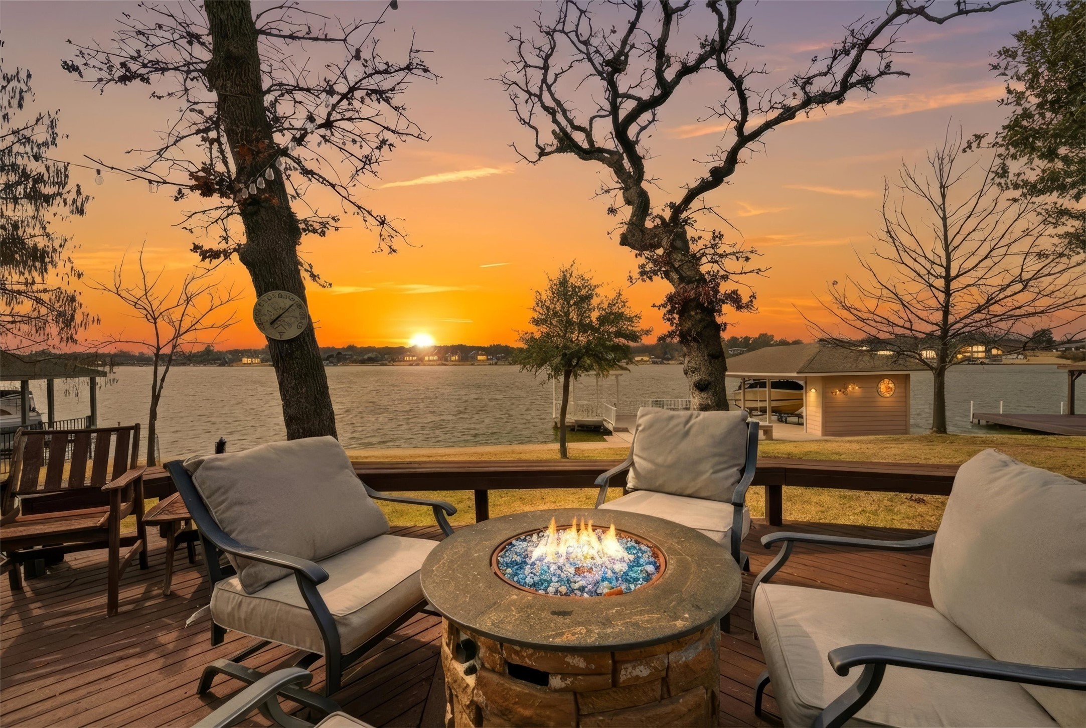 143 Blackfoot Trail Lake Kiowa TX 76240