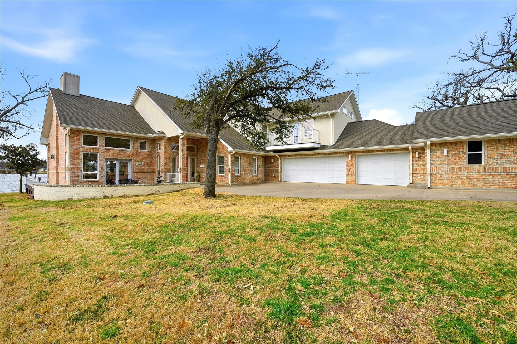 143 Blackfoot Trail Lake Kiowa TX 76240