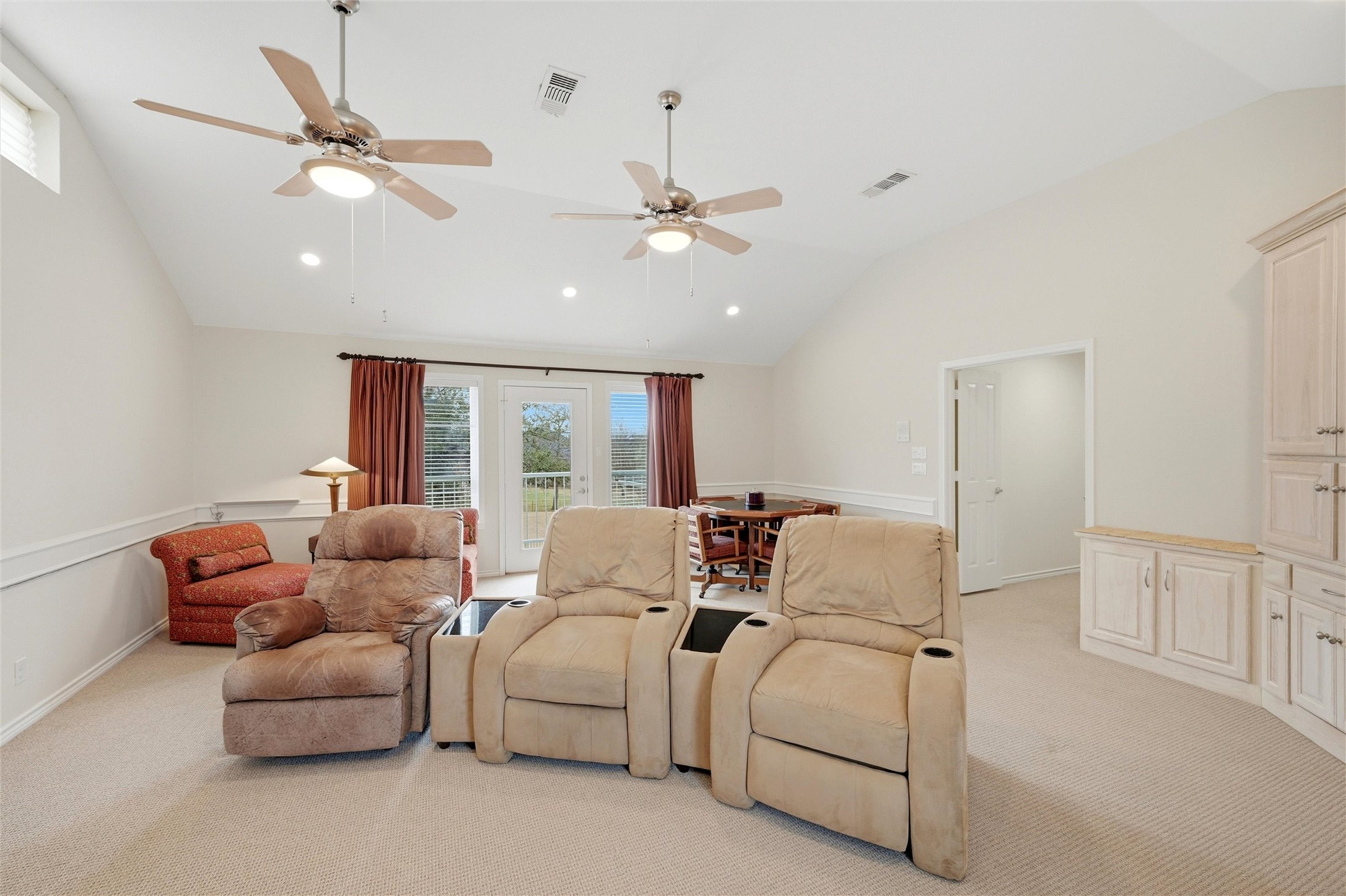 143 Blackfoot Trail Lake Kiowa TX 76240