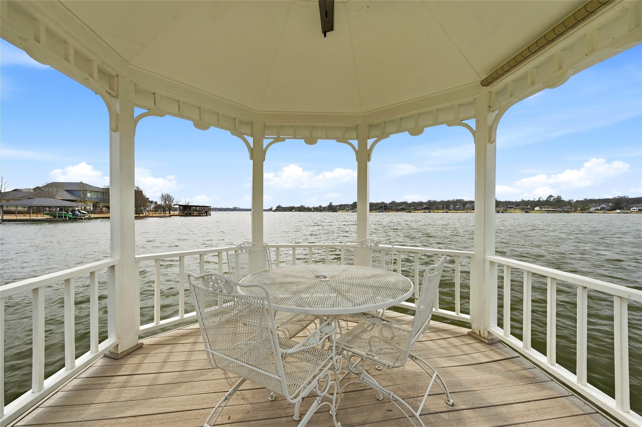 143 Blackfoot Trail Lake Kiowa TX 76240