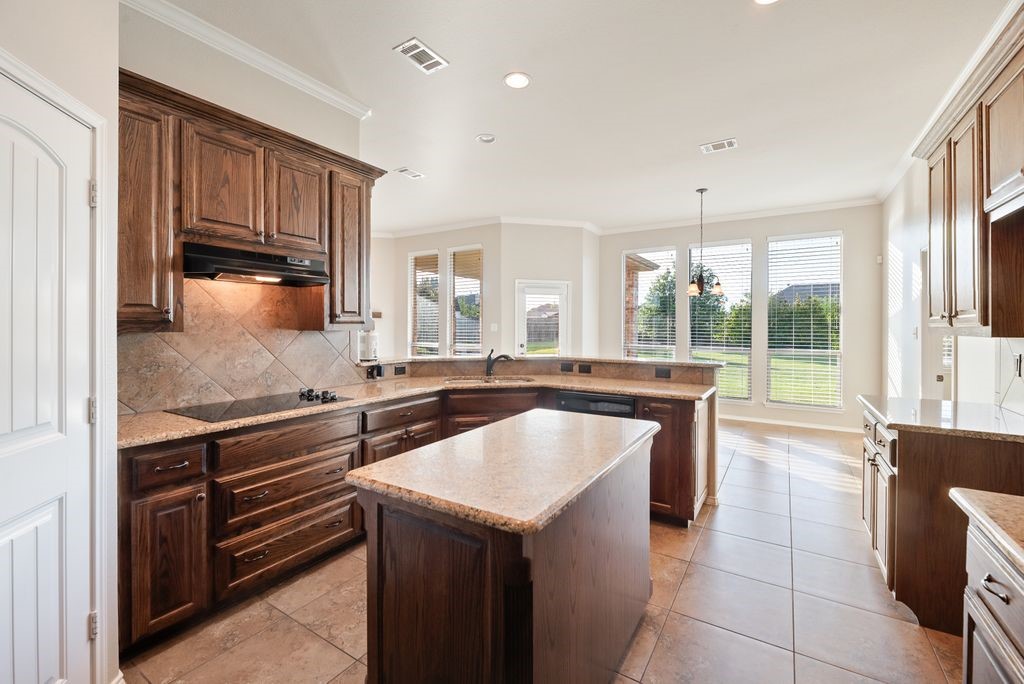 117 Thames Circle Waxahachie TX 75165