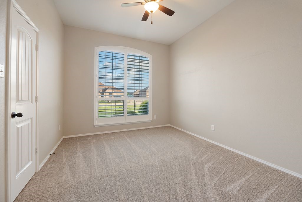 117 Thames Circle Waxahachie TX 75165