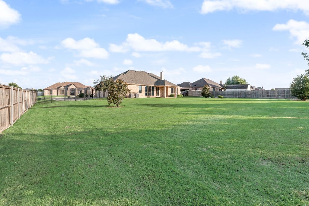 117 Thames Circle Waxahachie TX 75165