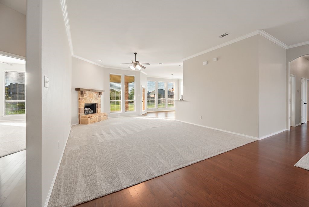 117 Thames Circle Waxahachie TX 75165