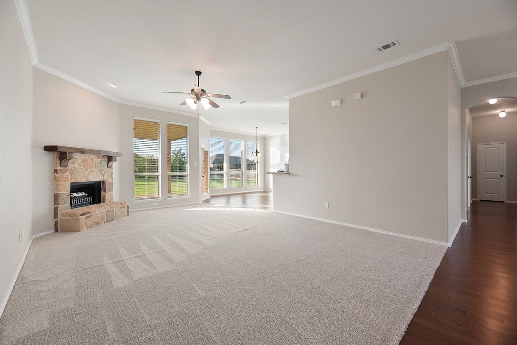 117 Thames Circle Waxahachie TX 75165
