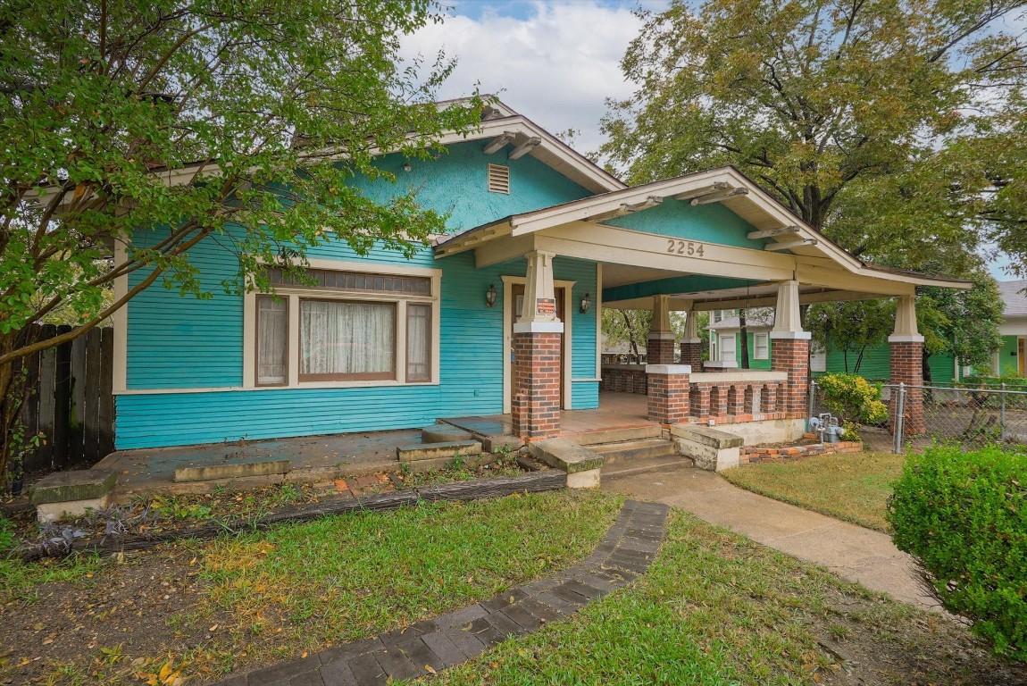 2254 Washington Avenue Fort Worth TX 76110
