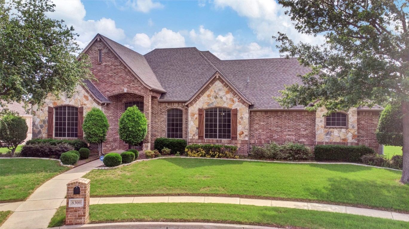8300 Thistle Court North Richland Hills TX 76182