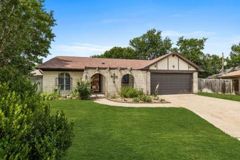 5208 Prince Charles Court Arlington TX 76017