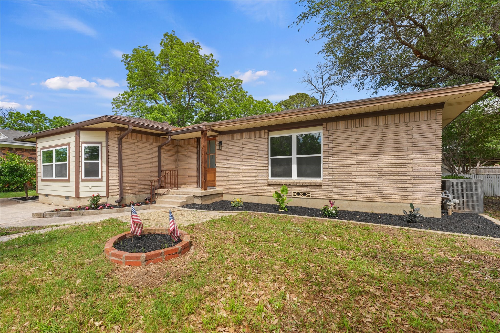 2002 Shawnee Street Denton TX 76209