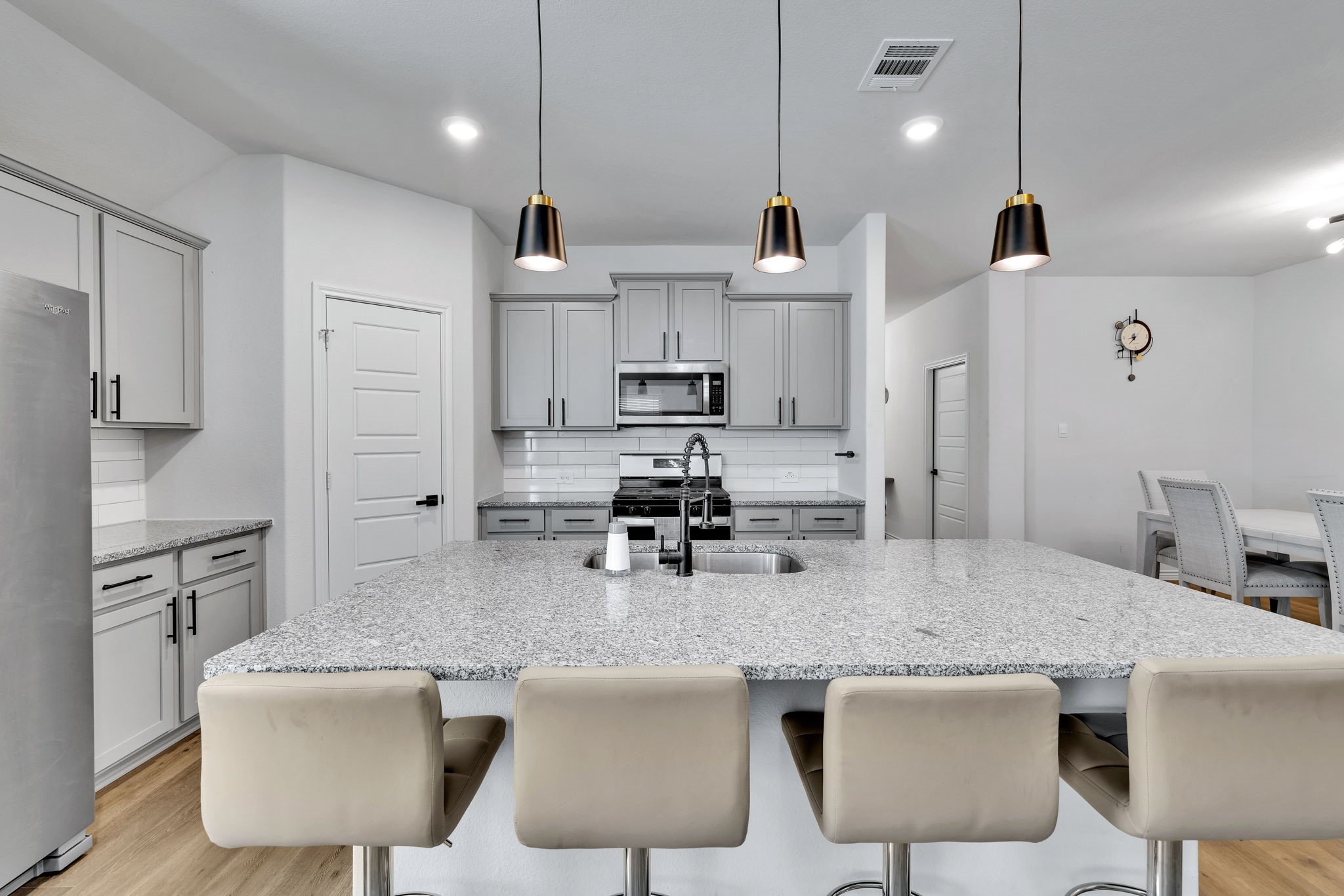 9813 Tinsley Street Aubrey TX 76227