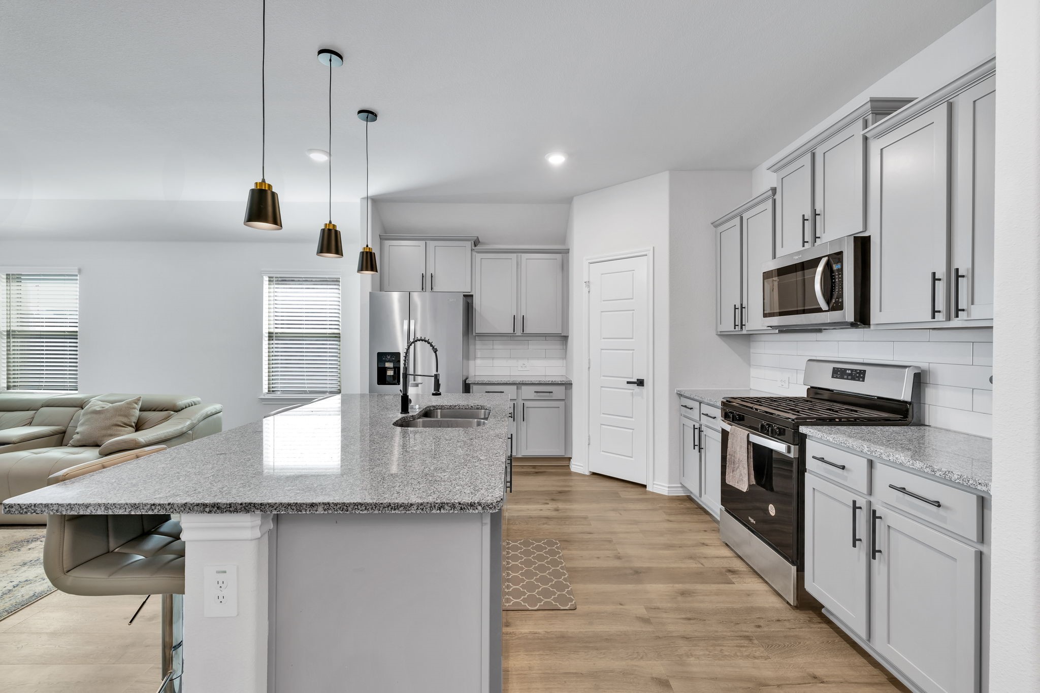 9813 Tinsley Street Aubrey TX 76227