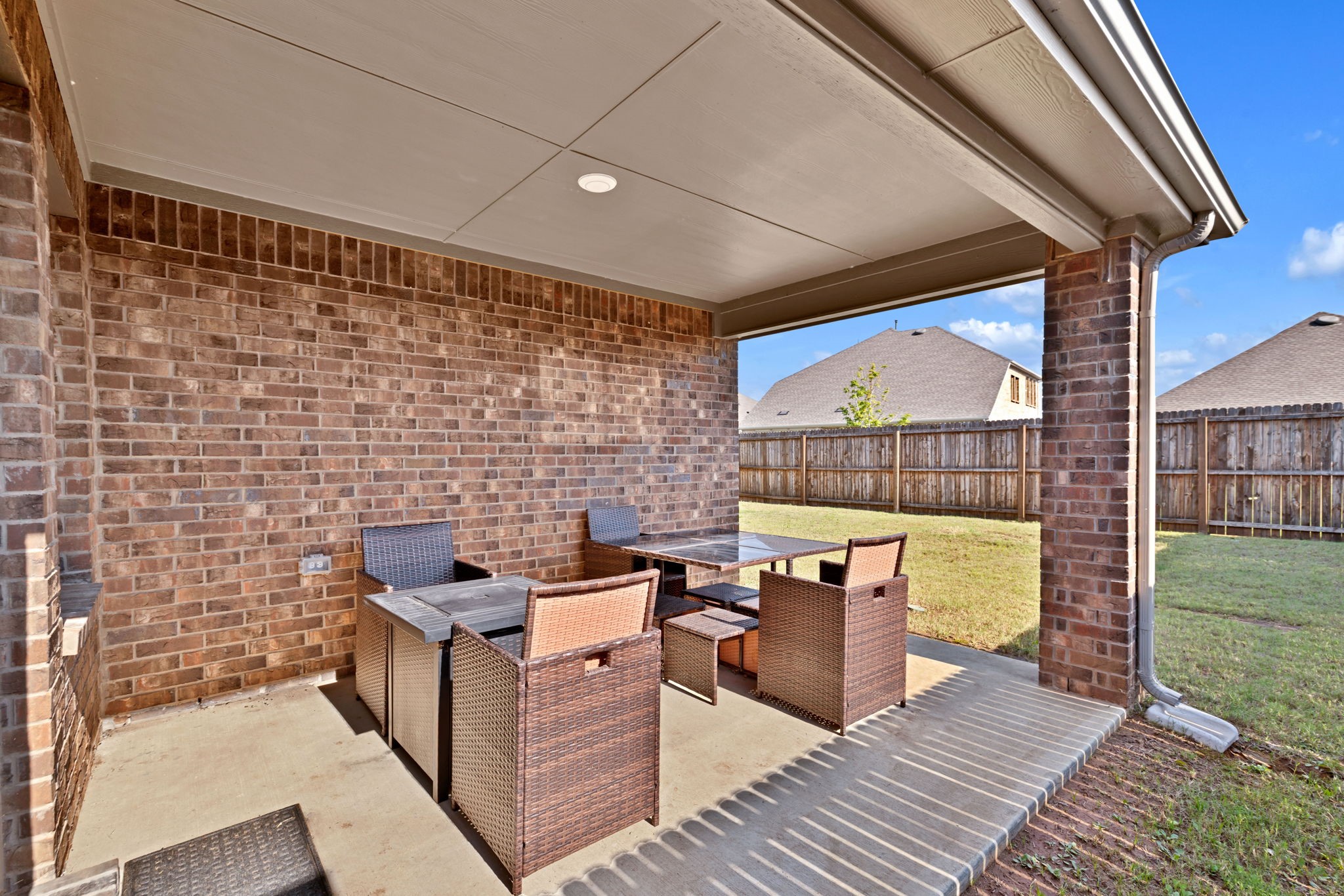 9813 Tinsley Street Aubrey TX 76227