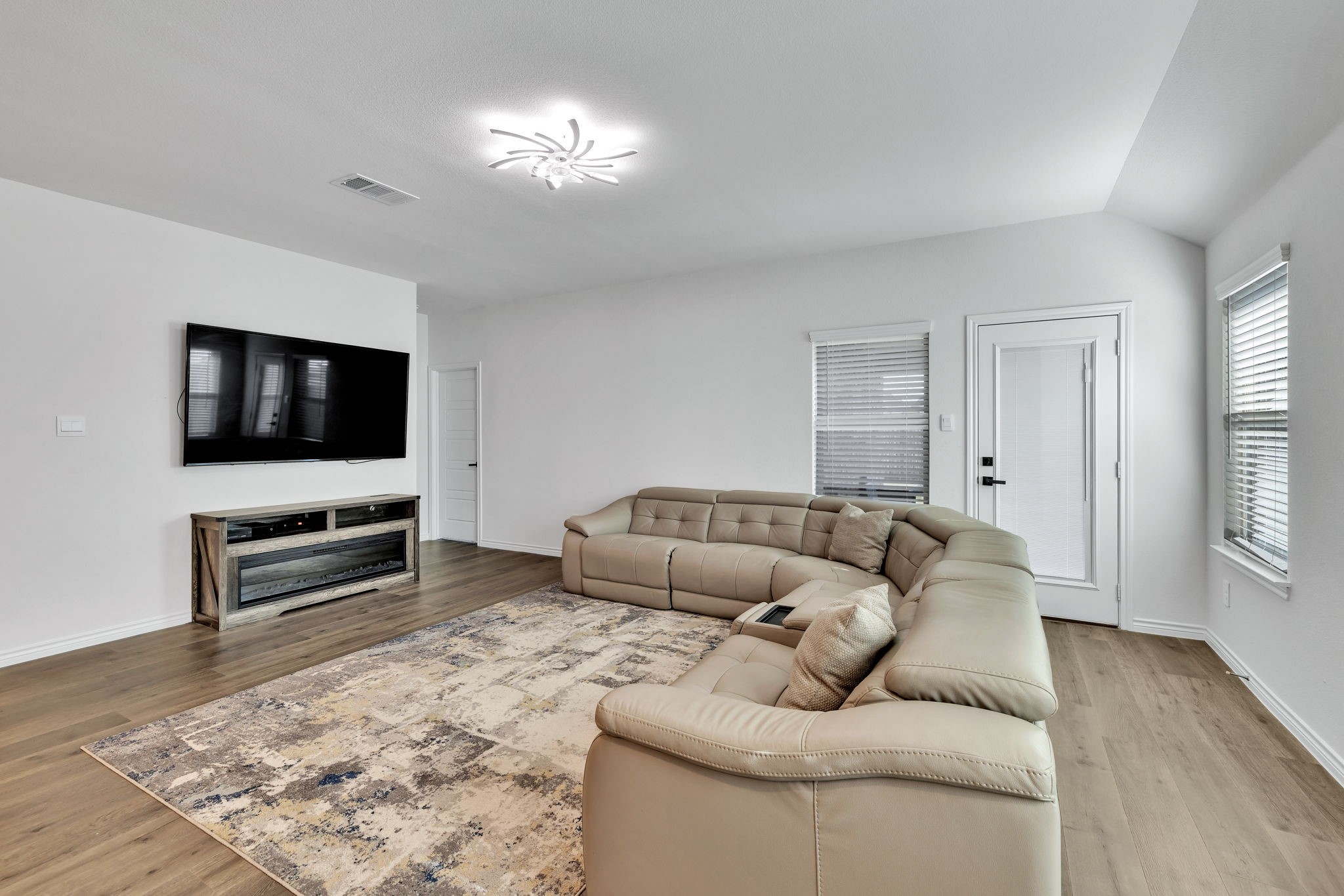 9813 Tinsley Street Aubrey TX 76227