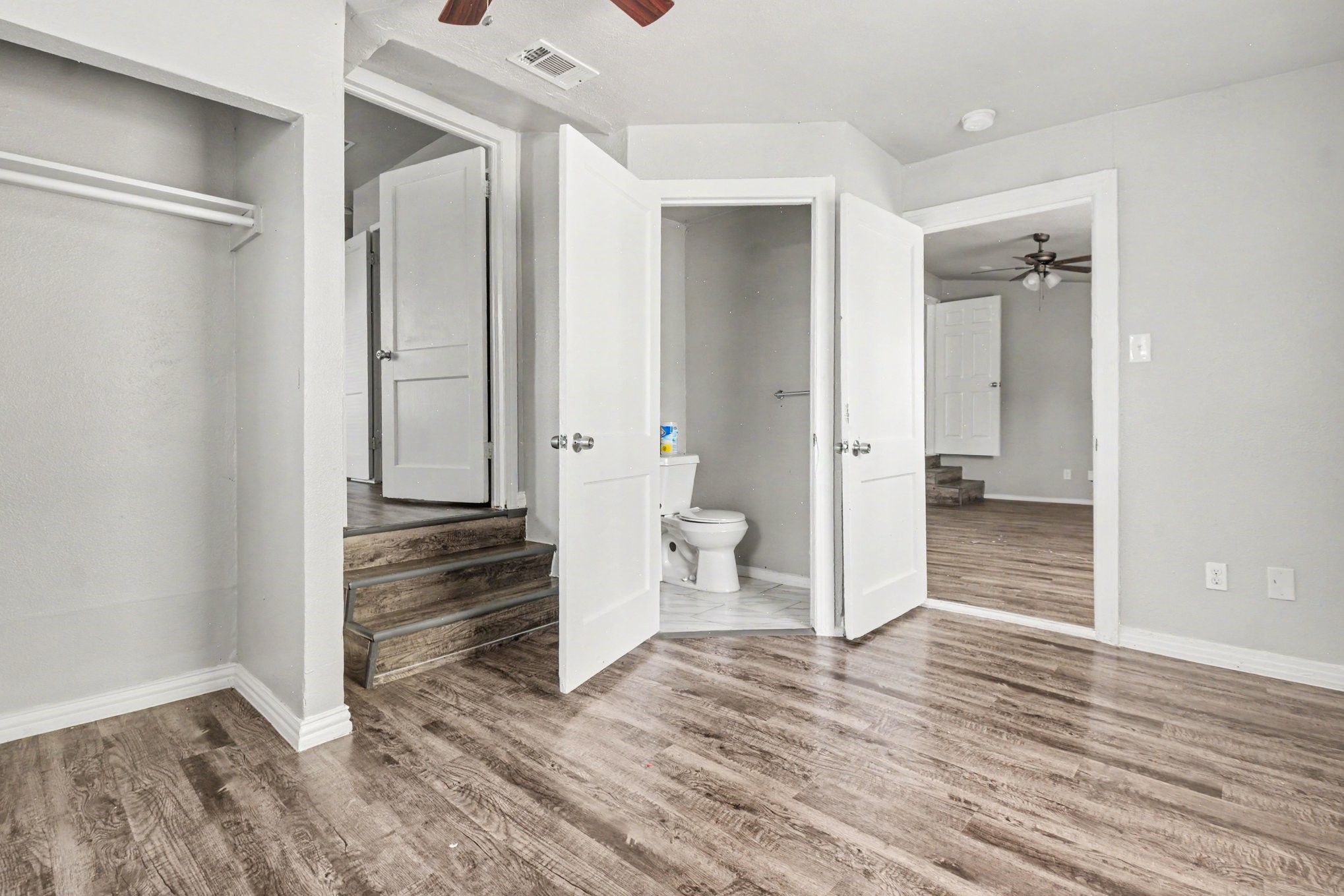 2475 Volga Avenue Dallas TX 75216