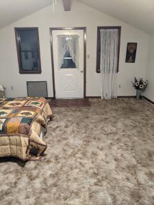 303 King Byron Road Scroggins TX 75480