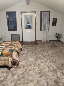 303 King Byron Road Scroggins TX 75480