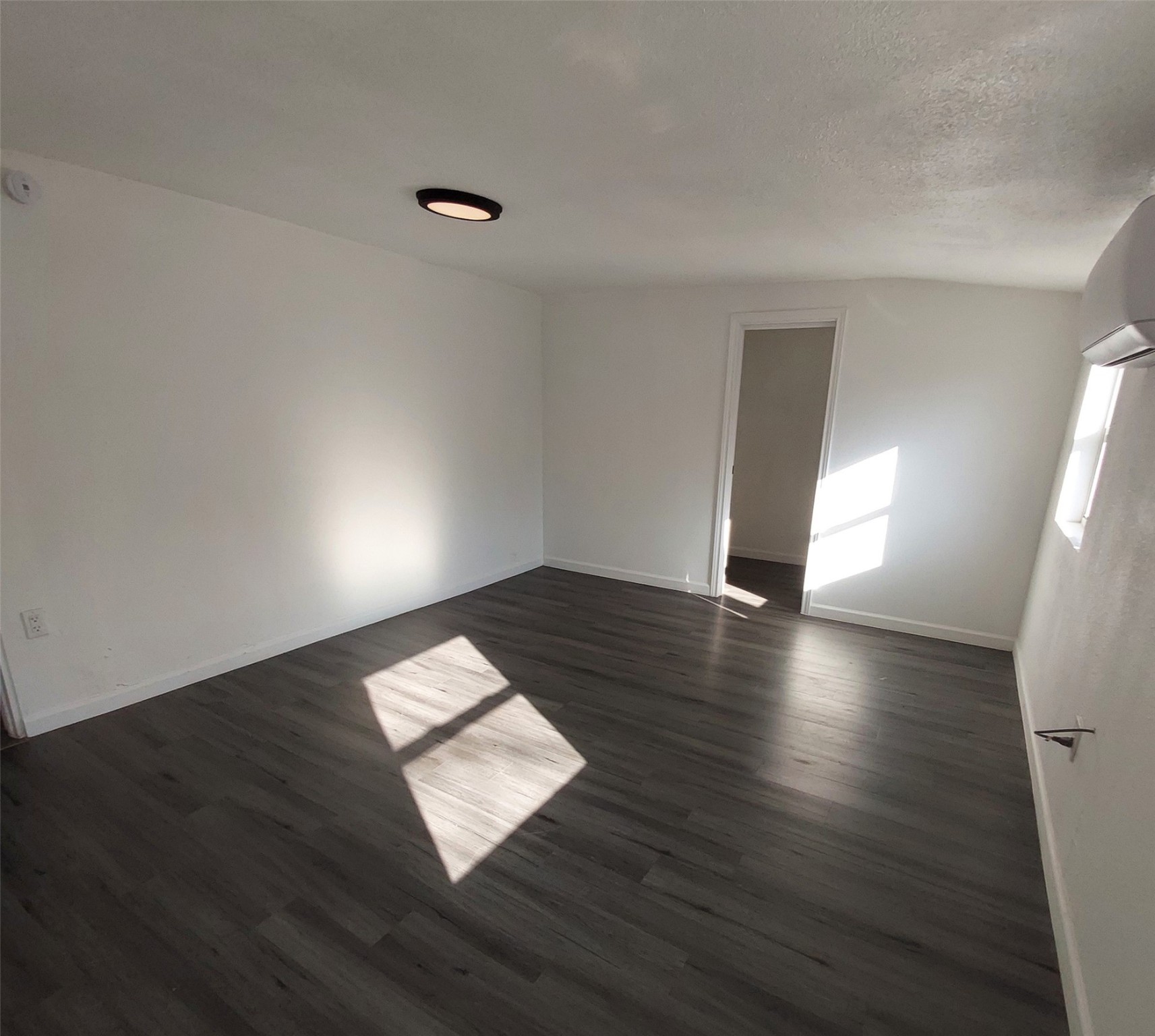 1324 W Morton Street Denison TX 75020