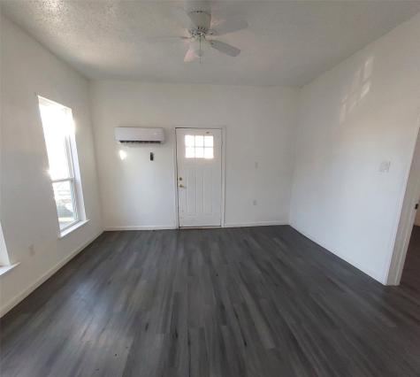 1324 W Morton Street Denison TX 75020