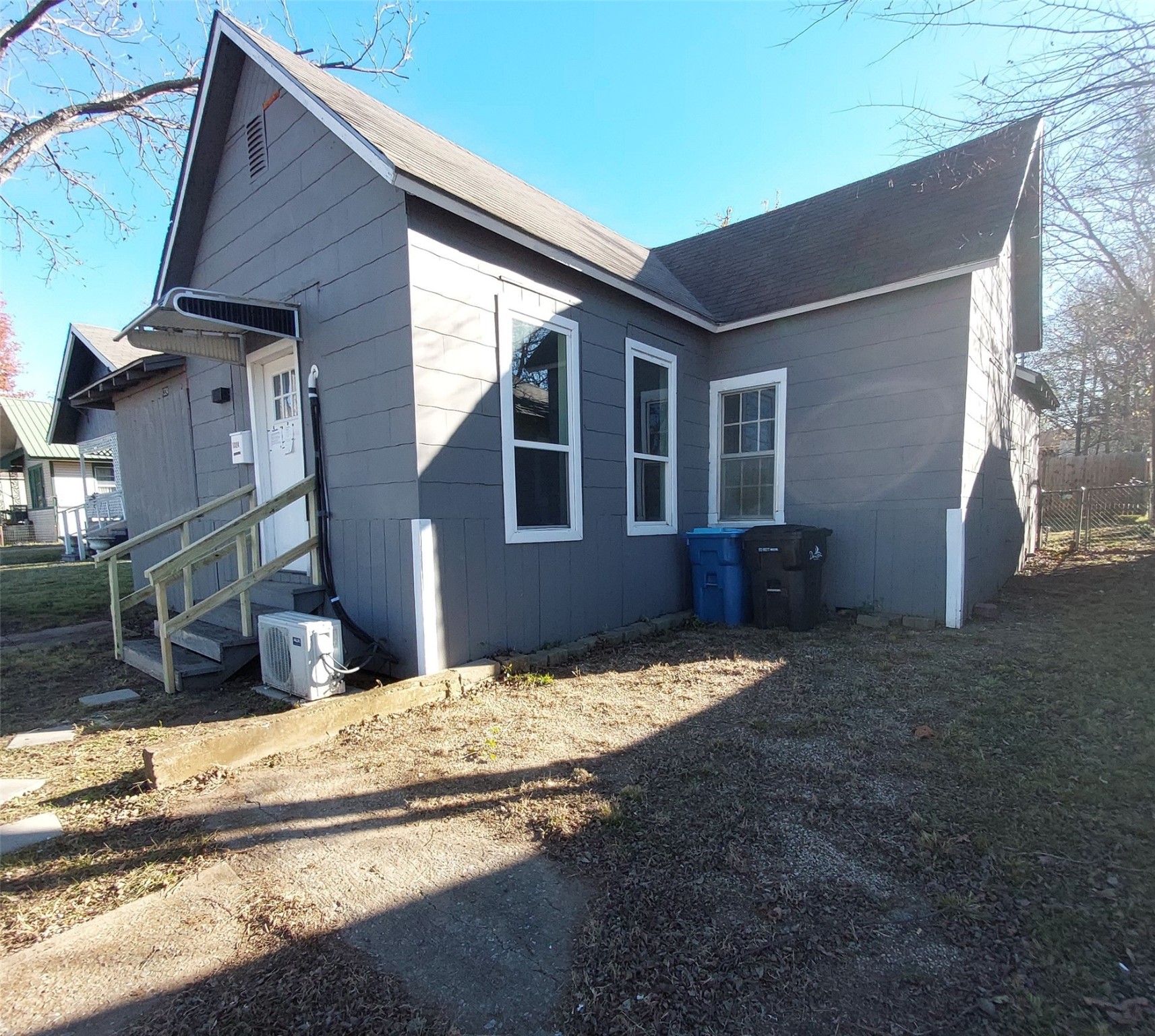 1324 W Morton Street Denison TX 75020