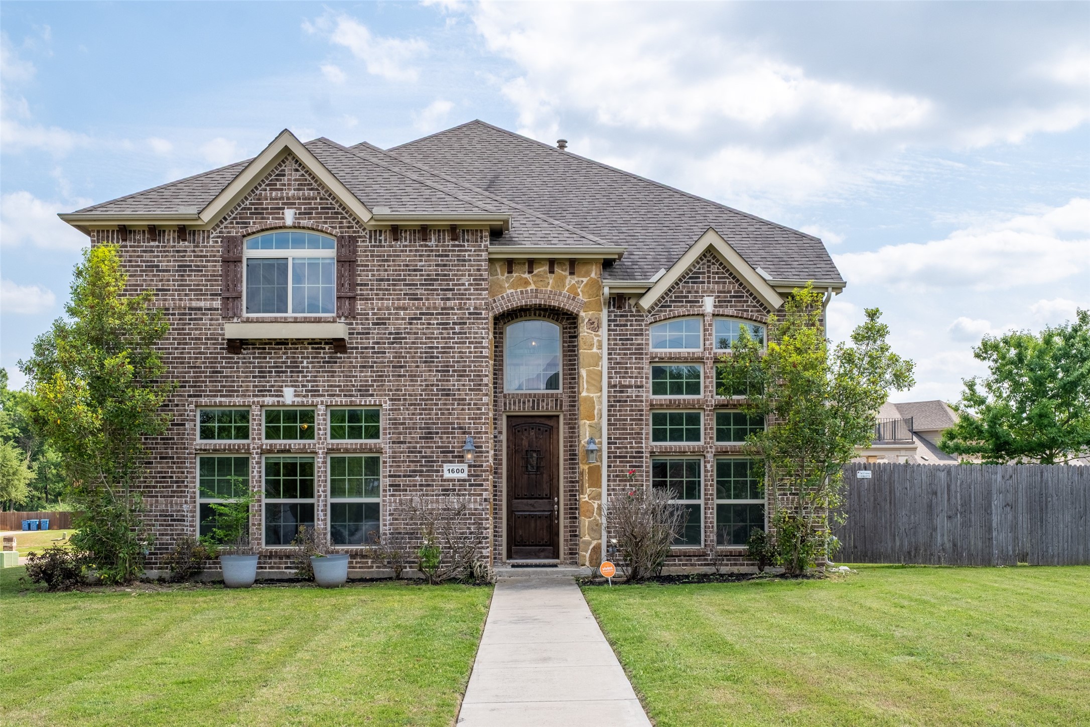 1600 Stray Horn Drive Desoto TX 75115