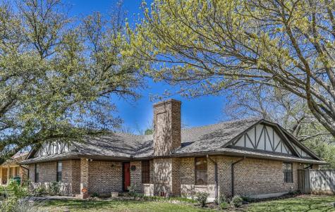 2011 Brentwood Street Gainesville TX 76240