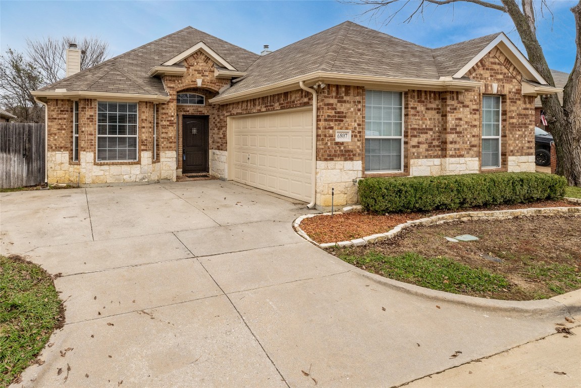 6807 Shore Breeze Court Arlington TX 76016