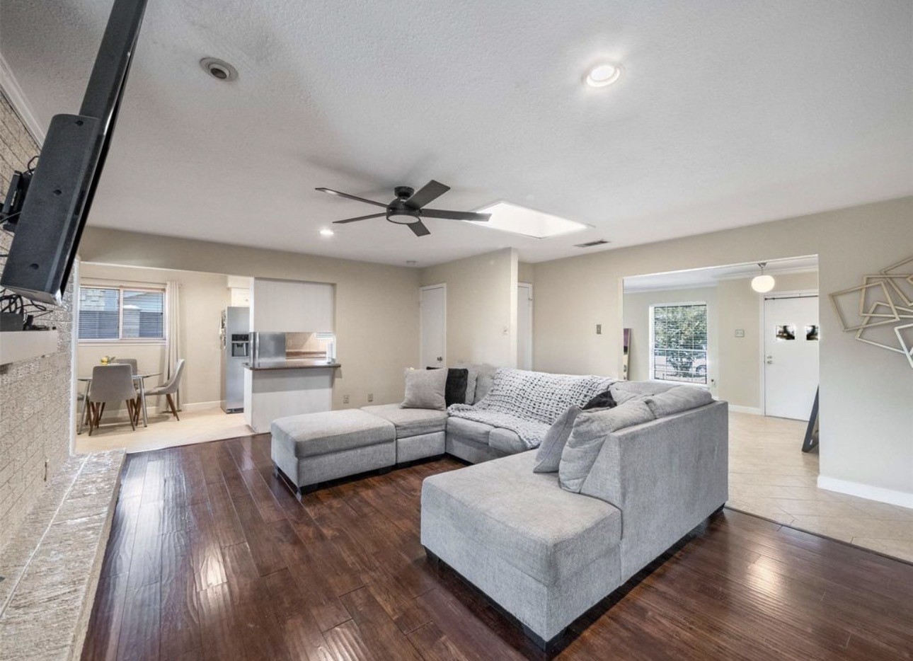 3750 Ridgeoak Way Farmers Branch TX 75244