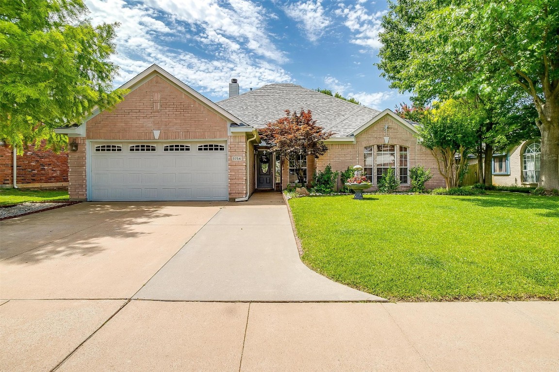 5754 Fall Creek Drive Haltom City TX 76137
