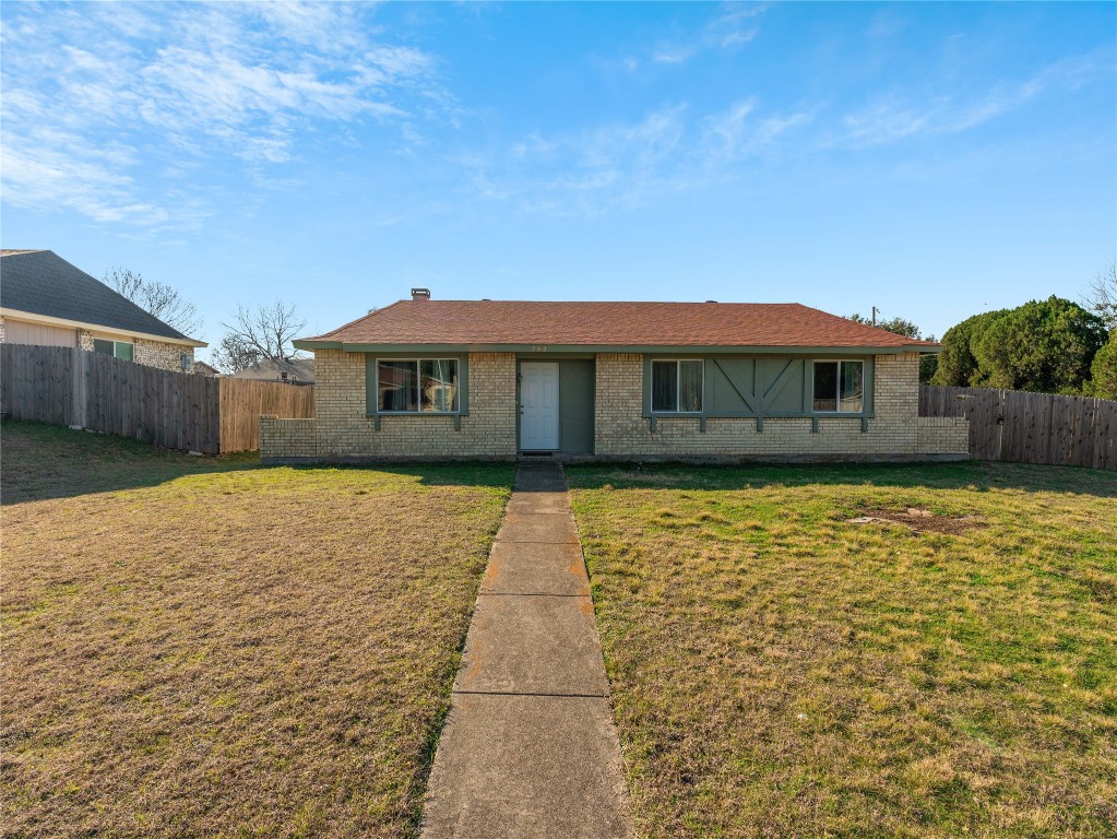 702 Countryside Court Duncanville TX 75137