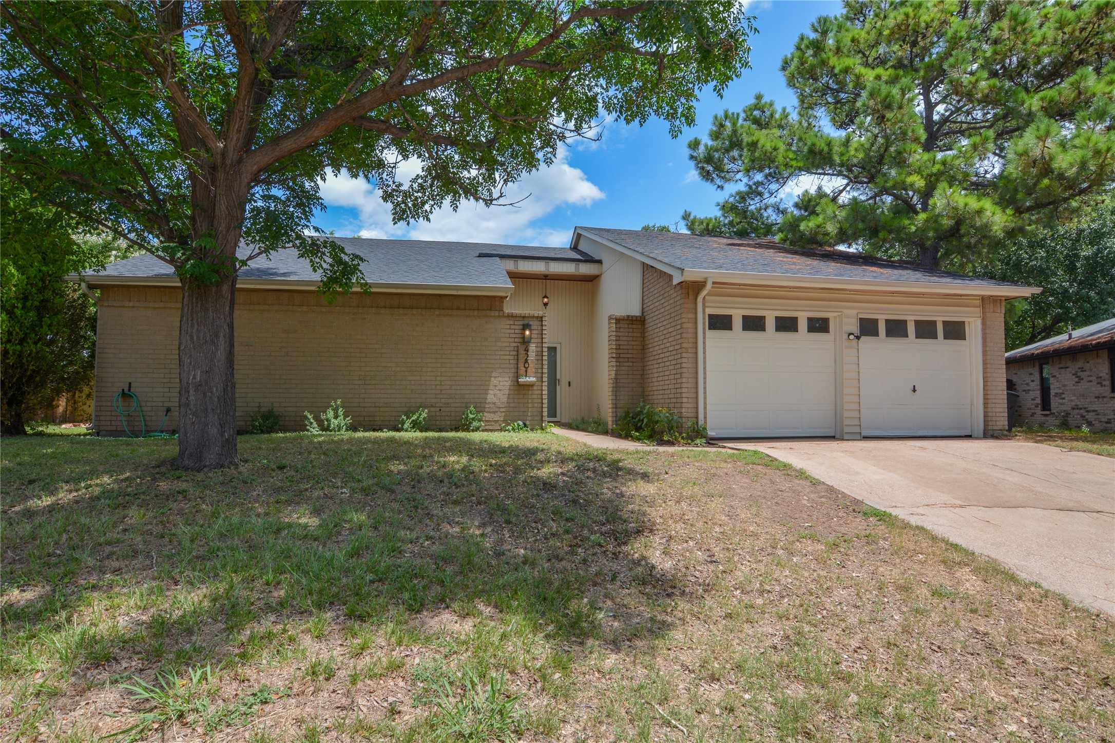 4201 Amherst Lane Grand Prairie TX 75052