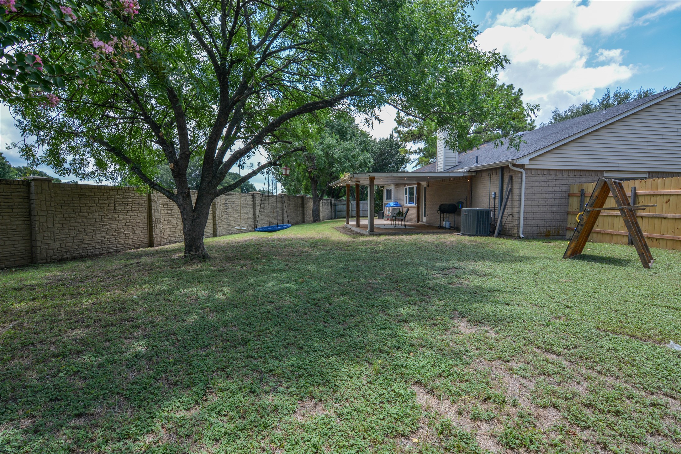 4201 Amherst Lane Grand Prairie TX 75052